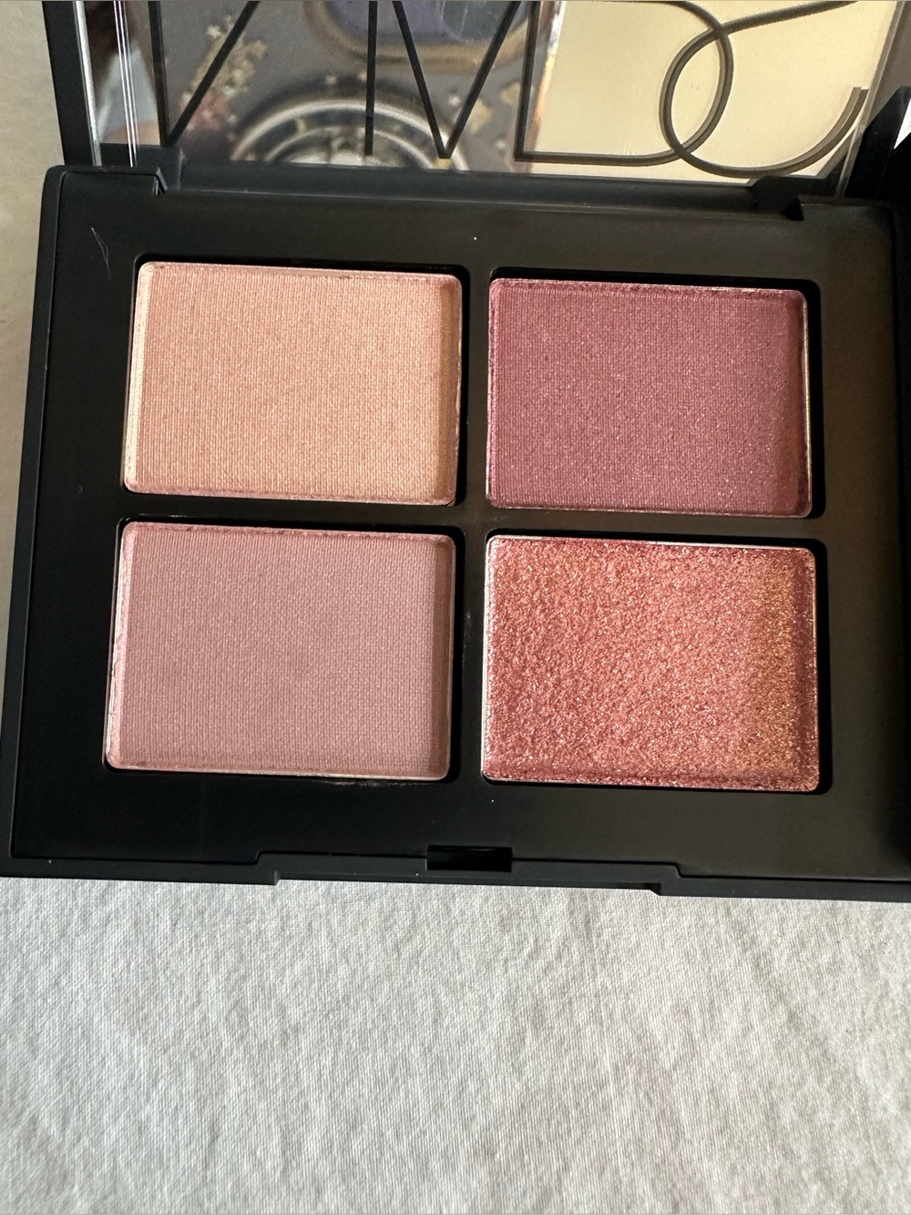 NARS Rose & Mauve Eyeshadow Quad NEW IN BOX - Picture 2 of 5